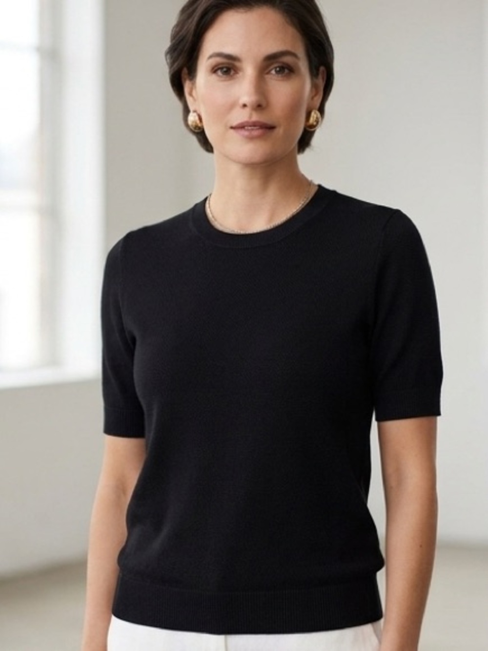 Malo women’s cotton Black Short Sleeve Crew Tee - size large